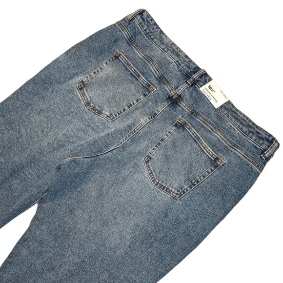 *NWT* Joe Fresh High Rise Straight Jeans, Plus Size 18W - Picture 6 of 7
